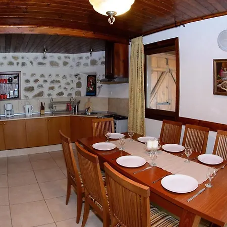 Шалета Self Catering Kulina *